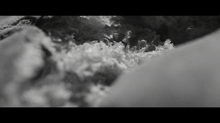 Still 05