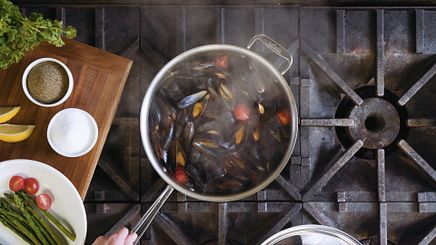 Pot of Food 02